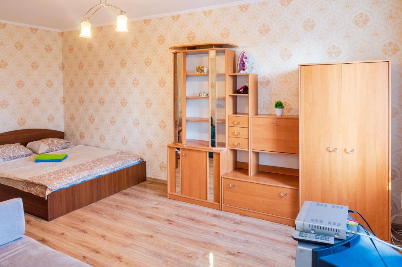 Квартира По Улице Федорова 1 Kiev Buitenkant foto