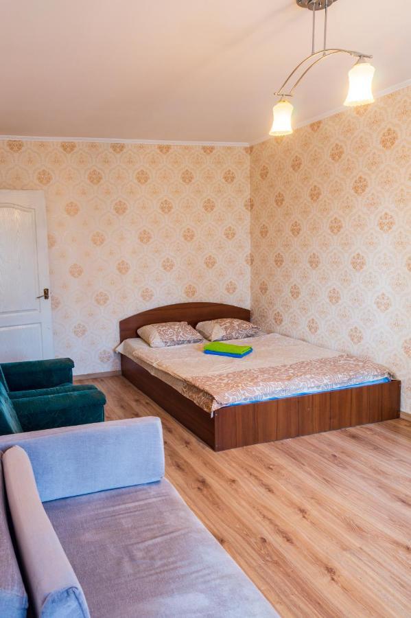 Квартира По Улице Федорова 1 Kiev Buitenkant foto